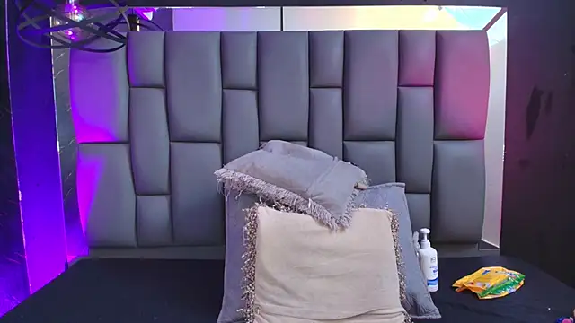  MiaBrown  online show from November 10, 12:11 pm