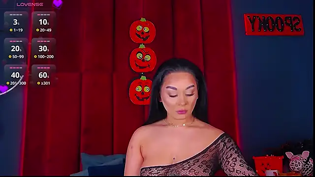 MadyLuxxx online show from November 1, 8:24 pm