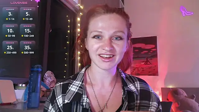 Cassie Wild online show from April 27, 2:58 pm