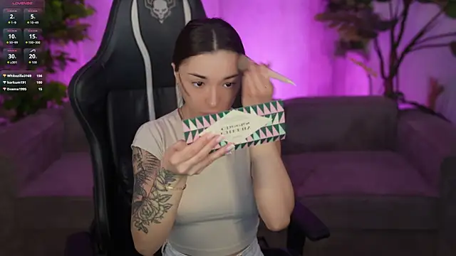 Jasmine Flow online show from April 21, 6:53 am