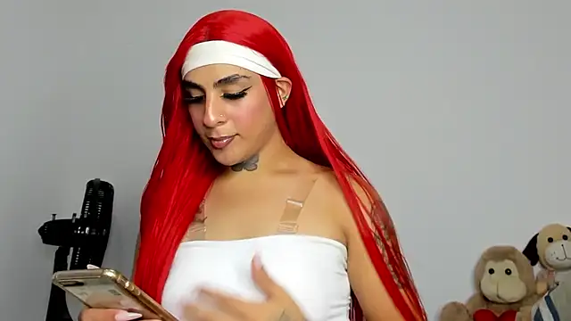 SEXY DANNA17 online show from January 18, 9:22 pm