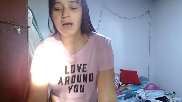 clarisse69 online show from March 14, 10:11 pm