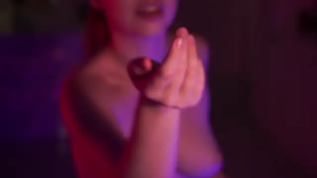 VixenMia online show from March 15, 3:52 am