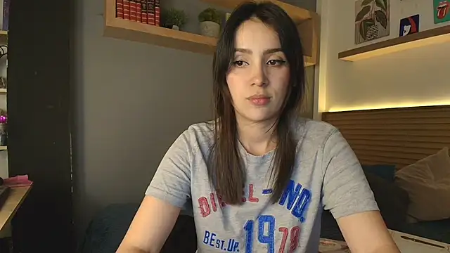 alicewilloww online show from October 10, 9:20 pm