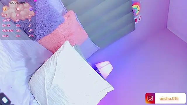 AiishaRose online show from March 14, 3:35 pm