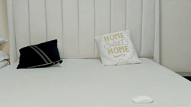  heavenlysent online show from February 19, 3:39 am