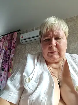 EffectFiona online show from September 22, 4:33 am