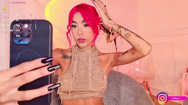 Mely-taylor online show from October 19, 11:07 pm