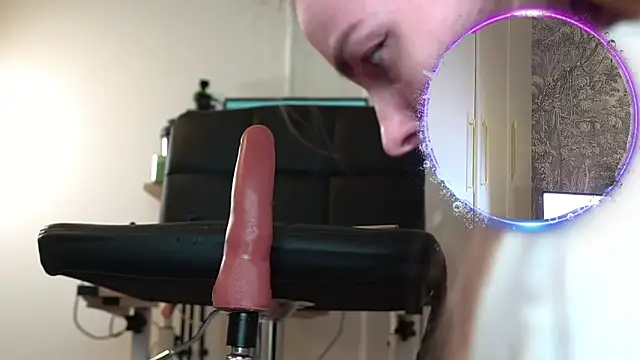 Miss69Ri99 online show from April 9, 10:37 pm