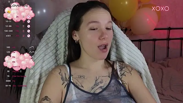 lil luna x online show from February 2, 8:19 pm