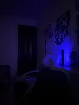 GigiiStone online show from September 23, 7:56 pm