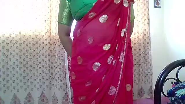 NautyBabe online show from October 5, 8:08 am