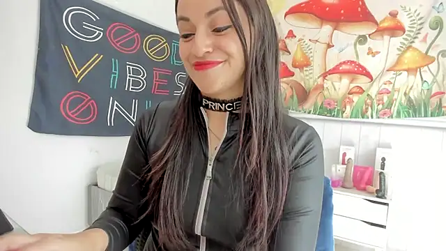 LovelyAzucena online show from December 3, 2:52 pm