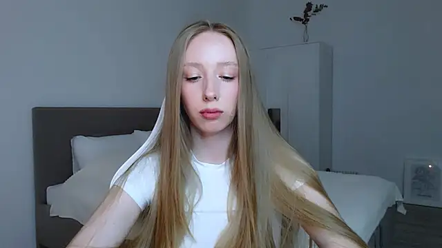 Luna insniity online show from October 2, 7:19 pm