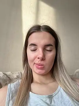 Donna Evans online show from November 1, 3:10 am