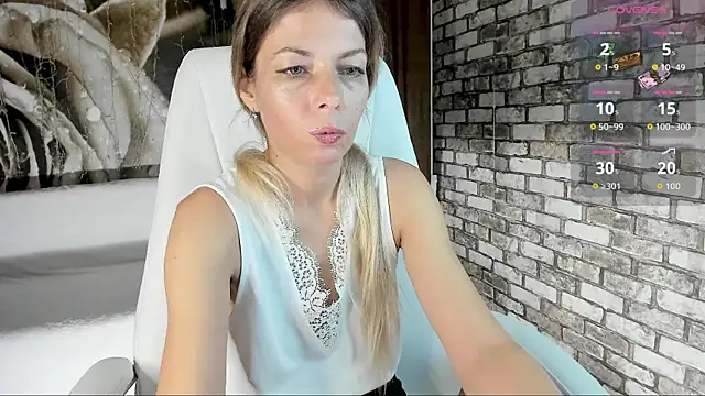 Eva Melow online show from October 27, 11:50 am