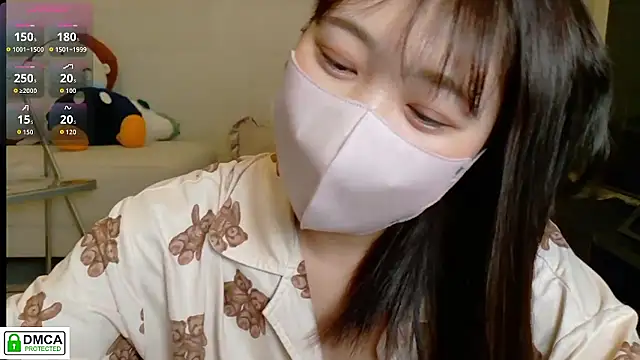 SUZU  online show from February 21, 9:37 pm