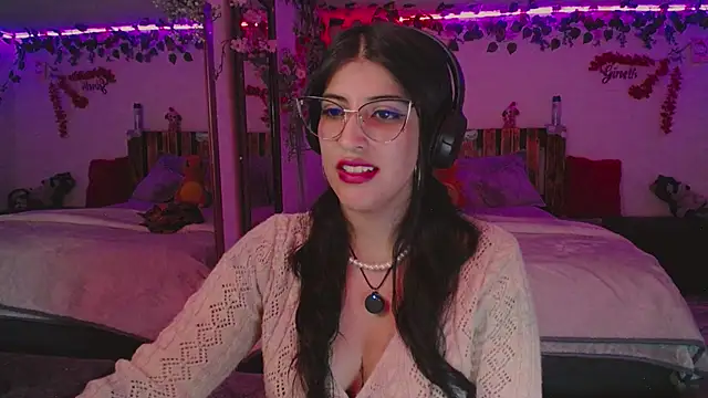 azahar  ziiz online show from November 20, 11:39 pm