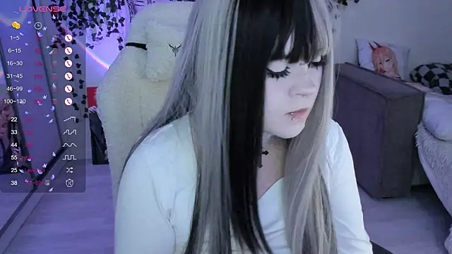 SelenaCute online show from October 28, 5:02 am