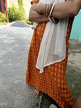 COUPLLE VILLAGE online show from October 9, 4:05 am