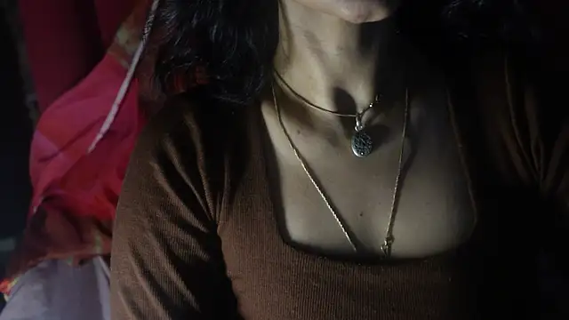 -AyeshaSinghania- online show from October 10, 6:35 pm