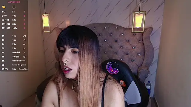 Alice Laurentt online show from December 18, 2:38 am