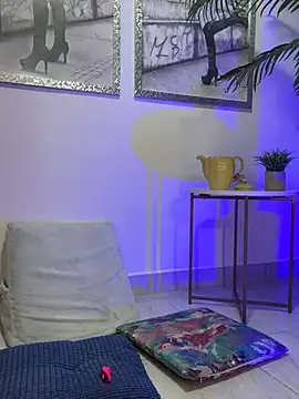 Mau White online show from March 18, 2:38 am