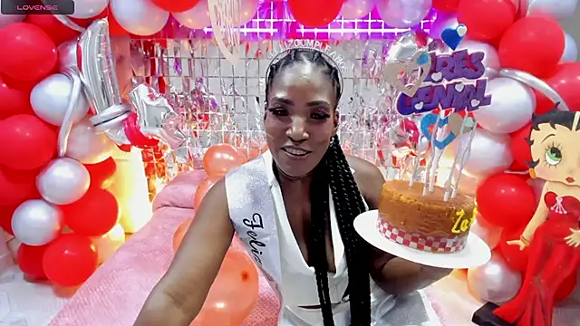 kimmturner online show from October 20, 2:31 pm