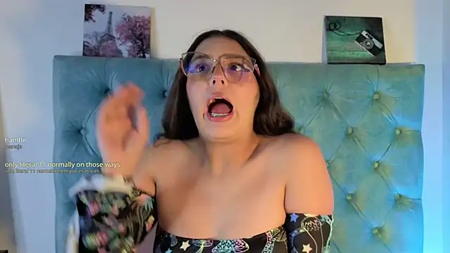 Paola Lyon  online show from September 16, 12:57 pm