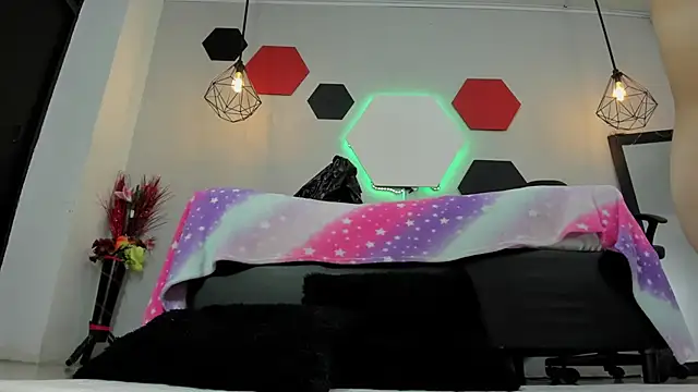 martinaclark online show from September 9, 4:12 am