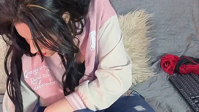 nadescomthxx online show from January 7, 4:21 pm