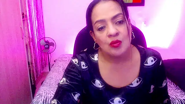 menfismuller2 online show from April 16, 1:50 am