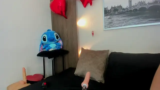 Cheryl JONES online show from February 15, 7:51 am