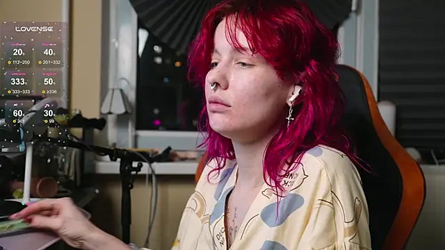 BlueCherryy online show from November 16, 4:18 pm