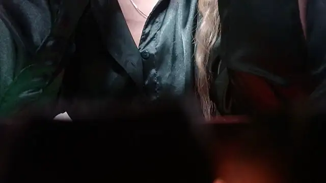 69liamilk69 online show from September 13, 4:31 am