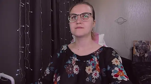 MissBrightShine online show from September 11, 10:26 am