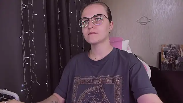 MissBrightShine online show from September 17, 11:08 am