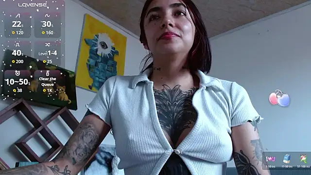 ZoeBakers  online show from November 11, 5:32 pm