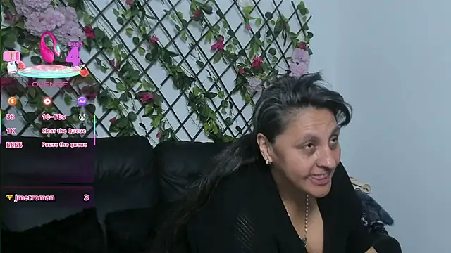 merlyna goldens online show from October 29, 11:29 pm