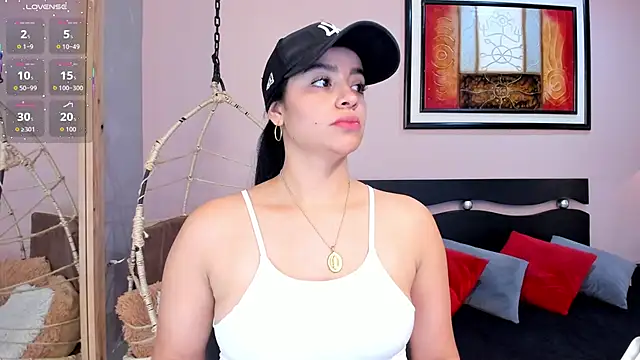 Paula Desousa online show from September 9, 7:46 pm