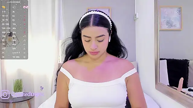 Paula Desousa online show from February 27, 7:46 pm