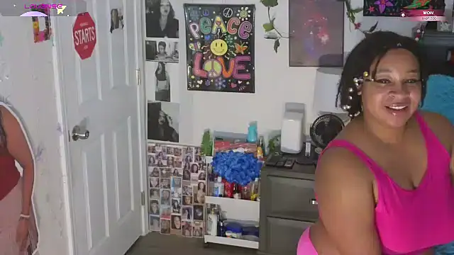 temptressbeauty24 online show from October 7, 4:28 am