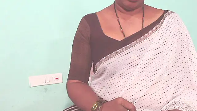 shrutitelugu69 online show from April 5, 2:05 pm