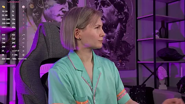 ReiYosimoto online show from March 30, 4:39 pm