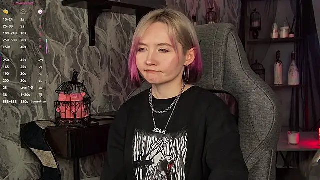 ReiYosimoto online show from April 20, 2:20 pm