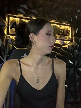 alicee salvatore online show from February 3, 3:39 pm