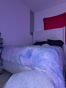 Ash satisfying orgasm online show from July 14, 12:00 am